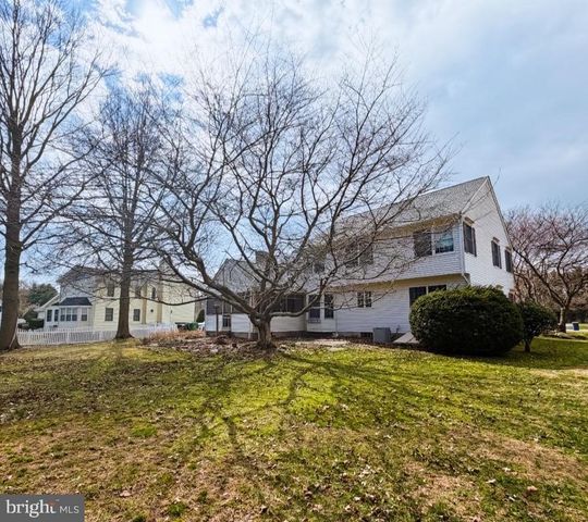 5 WATERWHEEL CIR, Dover, DE 19901