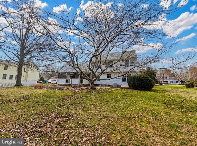 5 WATERWHEEL CIR, Dover, DE 19901