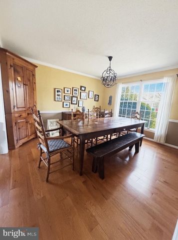 5 WATERWHEEL CIR, Dover, DE 19901