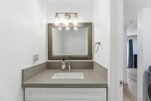 11941 Royal Rd A, El Cajon, CA 92021