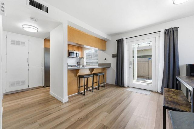 11941 Royal Rd A, El Cajon, CA 92021