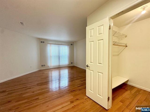 951 S Westgate Drive, Fort Lee, NJ 07024