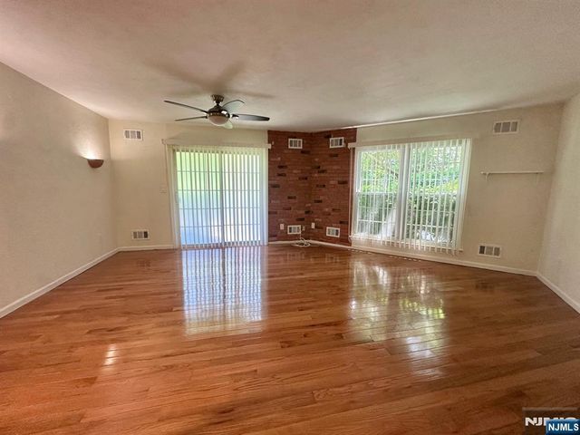 951 S Westgate Drive, Fort Lee, NJ 07024