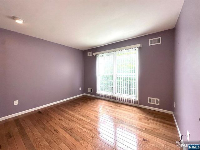 951 S Westgate Drive, Fort Lee, NJ 07024
