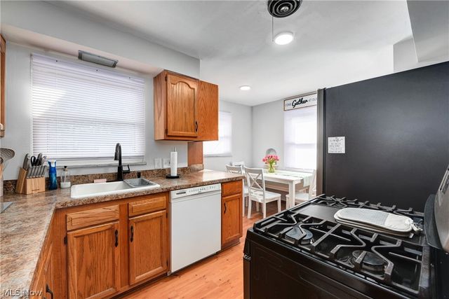 4145 W 220th Street, Fairview Park, OH 44126