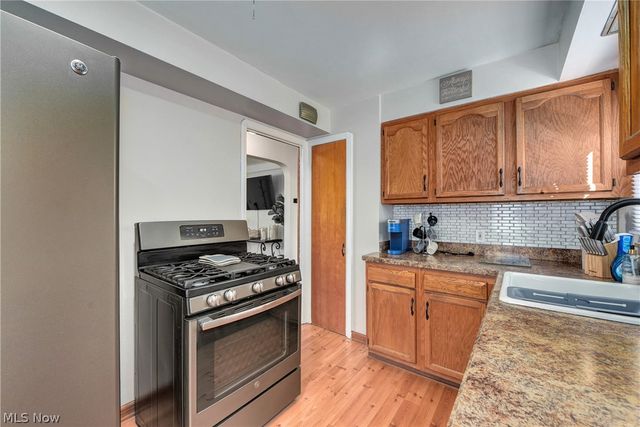 4145 W 220th Street, Fairview Park, OH 44126