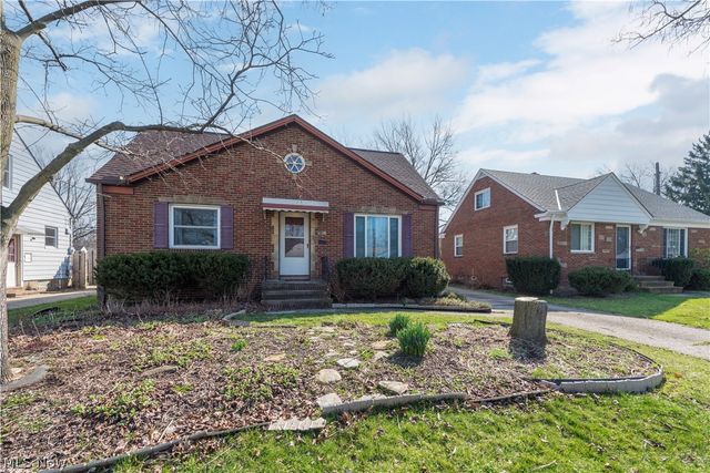 4145 W 220th Street, Fairview Park, OH 44126