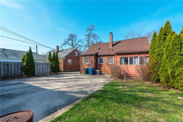 4145 W 220th Street, Fairview Park, OH 44126