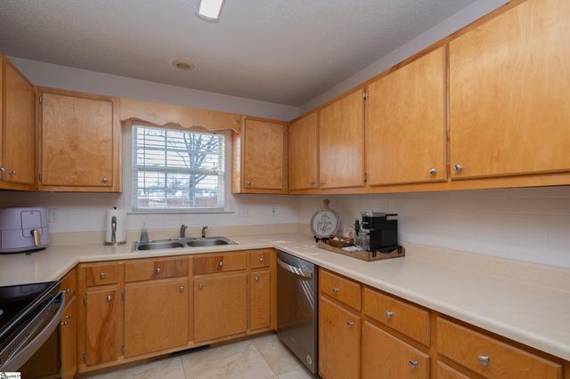 112 Baker Street Extension, Greenville, SC 29611