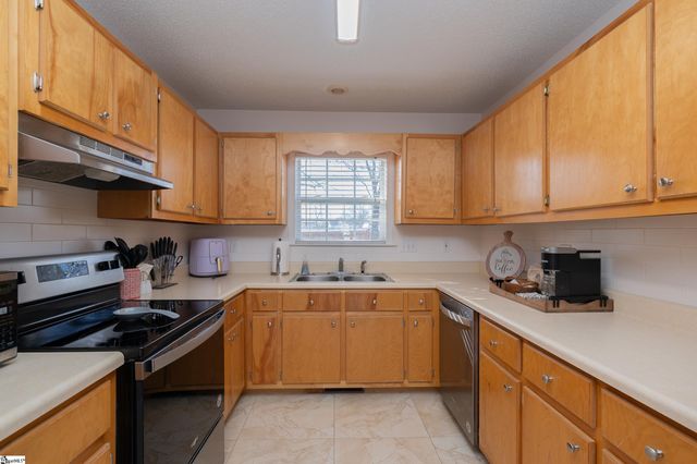 112 Baker Street Extension, Greenville, SC 29611