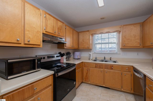 112 Baker Street Extension, Greenville, SC 29611