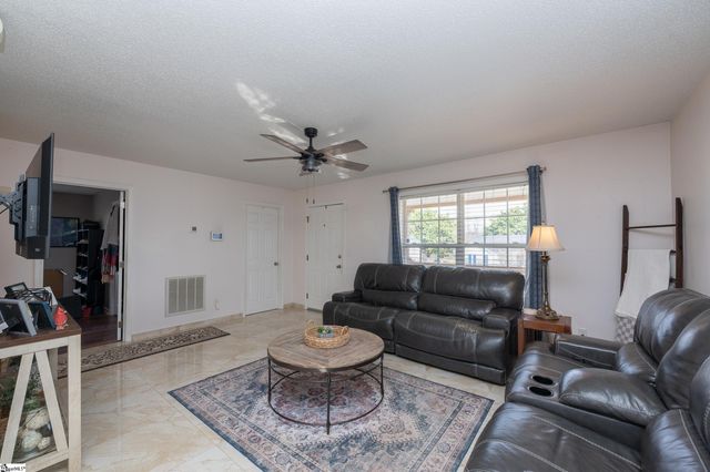 112 Baker Street Extension, Greenville, SC 29611