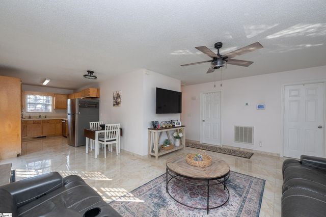 112 Baker Street Extension, Greenville, SC 29611