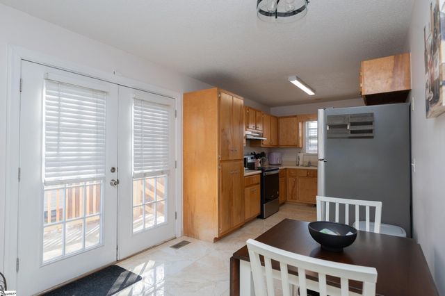 112 Baker Street Extension, Greenville, SC 29611