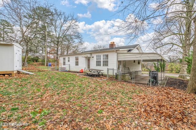 201 W Fairview Rd, Oak Ridge, TN 37830