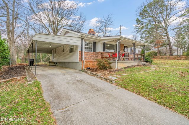 201 W Fairview Rd, Oak Ridge, TN 37830
