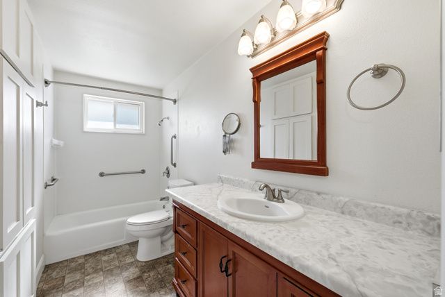 159 E WILSON RD, North Salt Lake, UT 84054