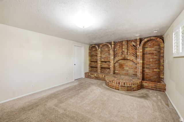 159 E WILSON RD, North Salt Lake, UT 84054