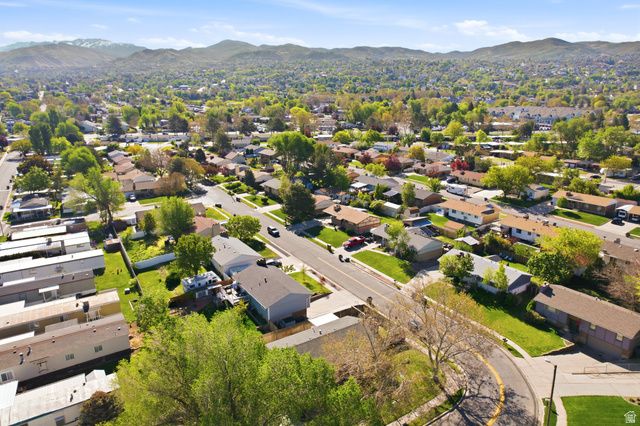 159 E WILSON RD, North Salt Lake, UT 84054