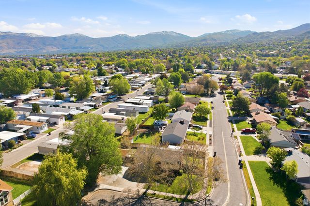 159 E WILSON RD, North Salt Lake, UT 84054