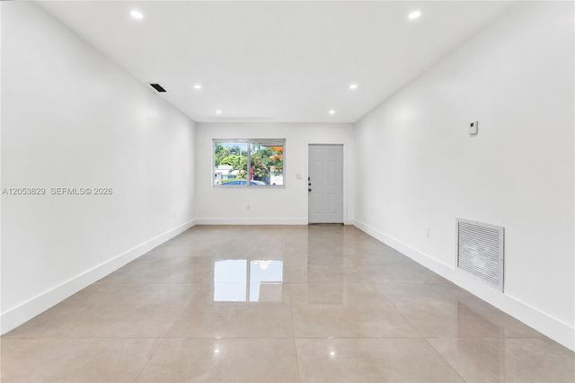 323 NW 56th Ave, Miami, FL 33126