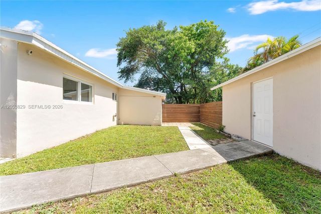 323 NW 56th Ave, Miami, FL 33126