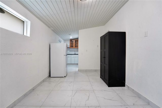 323 NW 56th Ave, Miami, FL 33126