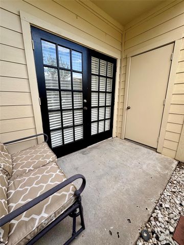 8055 Cambridge Street 19, Houston, TX 77054