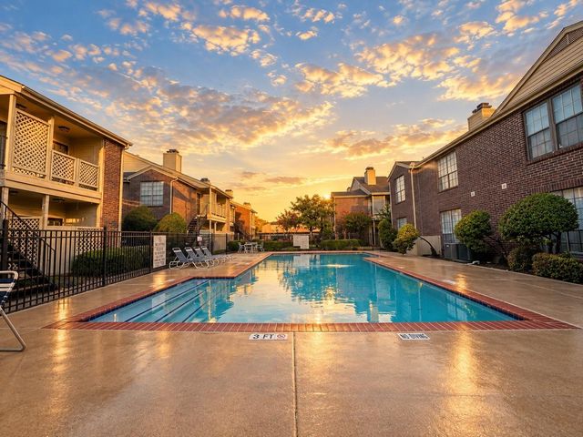 8055 Cambridge Street 19, Houston, TX 77054