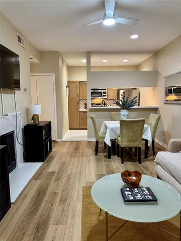 8055 Cambridge Street 19, Houston, TX 77054