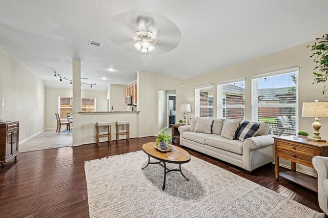 4527 Lake Halbert Lane, Richmond, TX 77406