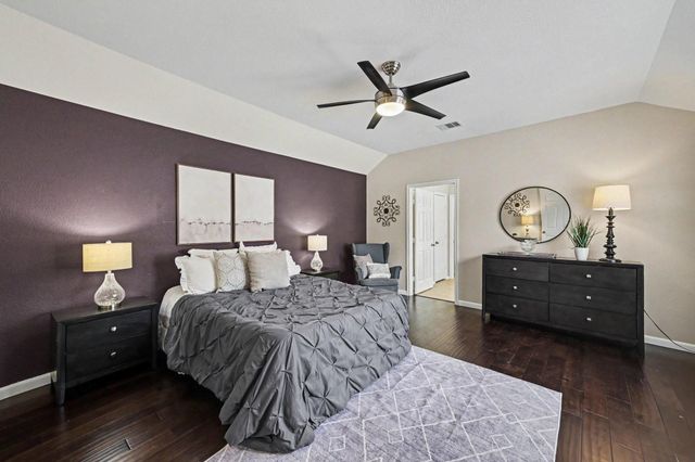 4527 Lake Halbert Lane, Richmond, TX 77406