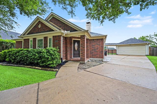 4527 Lake Halbert Lane, Richmond, TX 77406