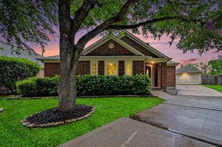 4527 Lake Halbert Lane, Richmond, TX 77406