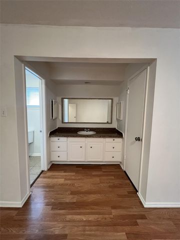 7522 Crisp Wood Lane, Houston, TX 77086