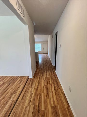7522 Crisp Wood Lane, Houston, TX 77086