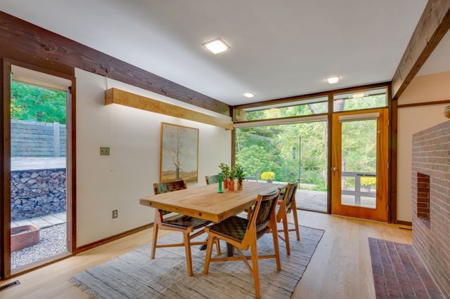 7 Old Conant Rd, Lincoln, MA 01773