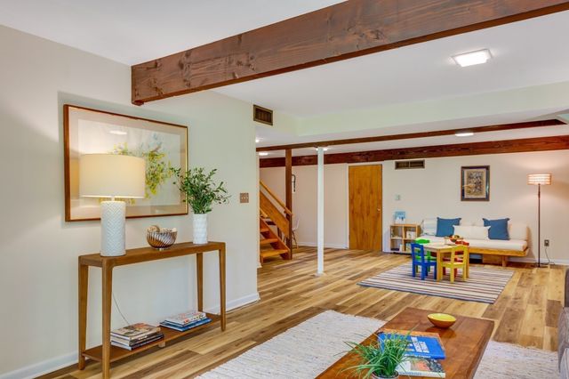 7 Old Conant Rd, Lincoln, MA 01773