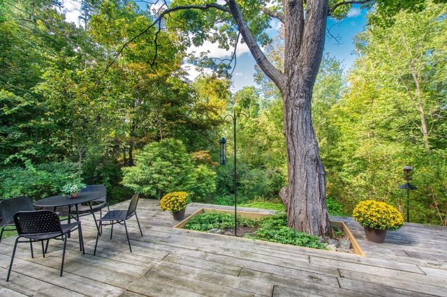 7 Old Conant Rd, Lincoln, MA 01773