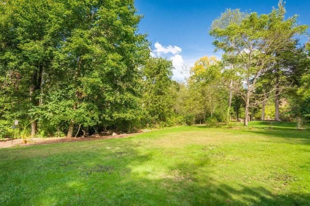 7 Old Conant Rd, Lincoln, MA 01773