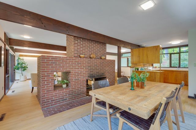 7 Old Conant Rd, Lincoln, MA 01773