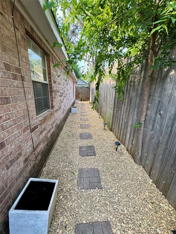 5319 Goodwin Avenue B, Dallas, TX 75206