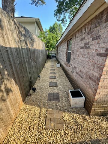 5319 Goodwin Avenue B, Dallas, TX 75206