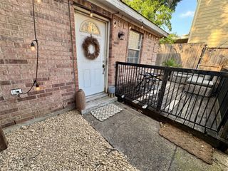 5319 Goodwin Avenue B, Dallas, TX 75206