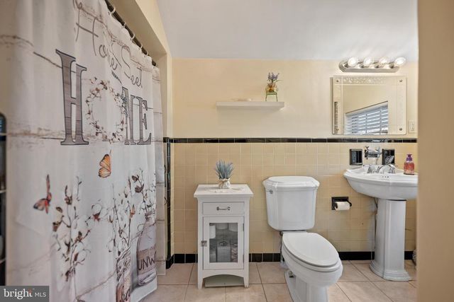 38 DESHIBE TER, Vineland, NJ 08360