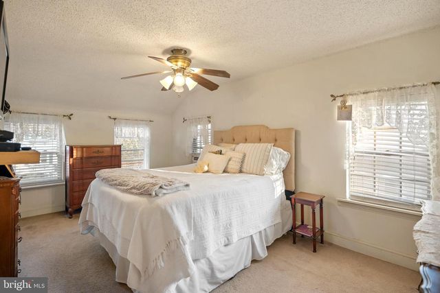 38 DESHIBE TER, Vineland, NJ 08360