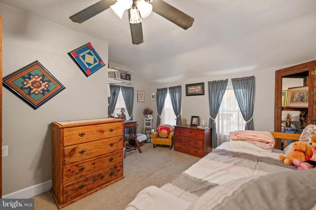 38 DESHIBE TER, Vineland, NJ 08360