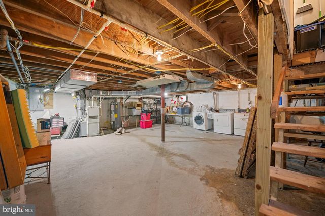 38 DESHIBE TER, Vineland, NJ 08360