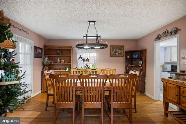 38 DESHIBE TER, Vineland, NJ 08360