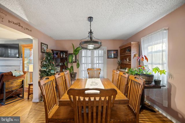 38 DESHIBE TER, Vineland, NJ 08360